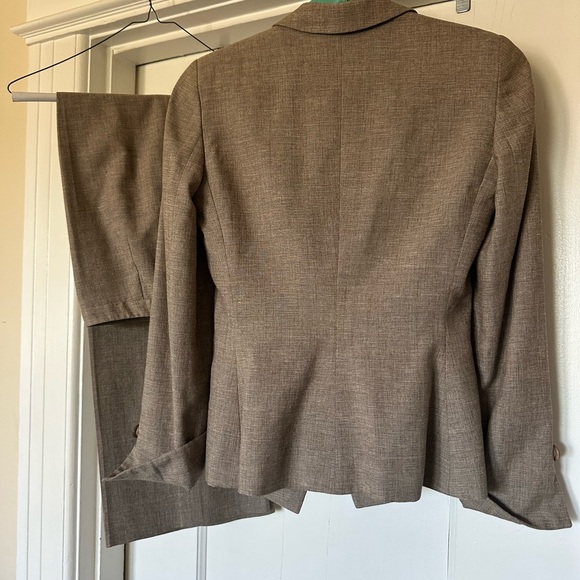 Armani Collezioni Women’s Tan Suit Set - Picture 2 of 4